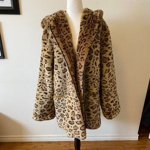 CASSINI faux leopard print coat